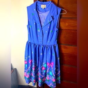 Retro Ribbon and Floral Collared Dress with Buttons on Top